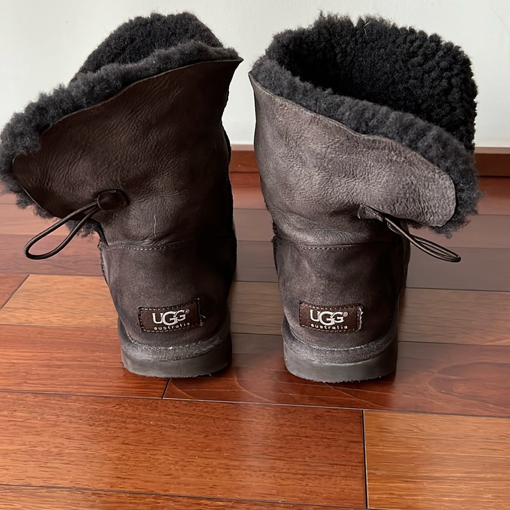 UGG Boots Womens Size 7